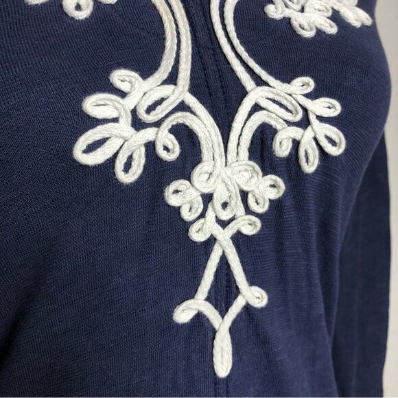 Lilly Pulitzer navy blue white scroll trim hooded knit top size Extra Small XS - Picture 3 of 13